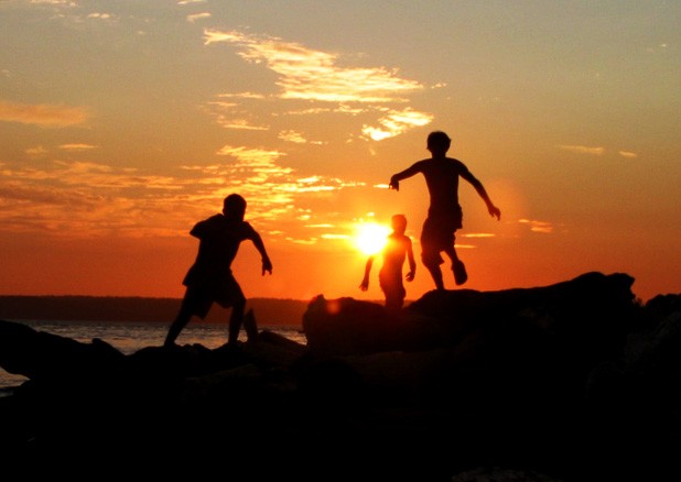 Beach_Kids_At_Play
